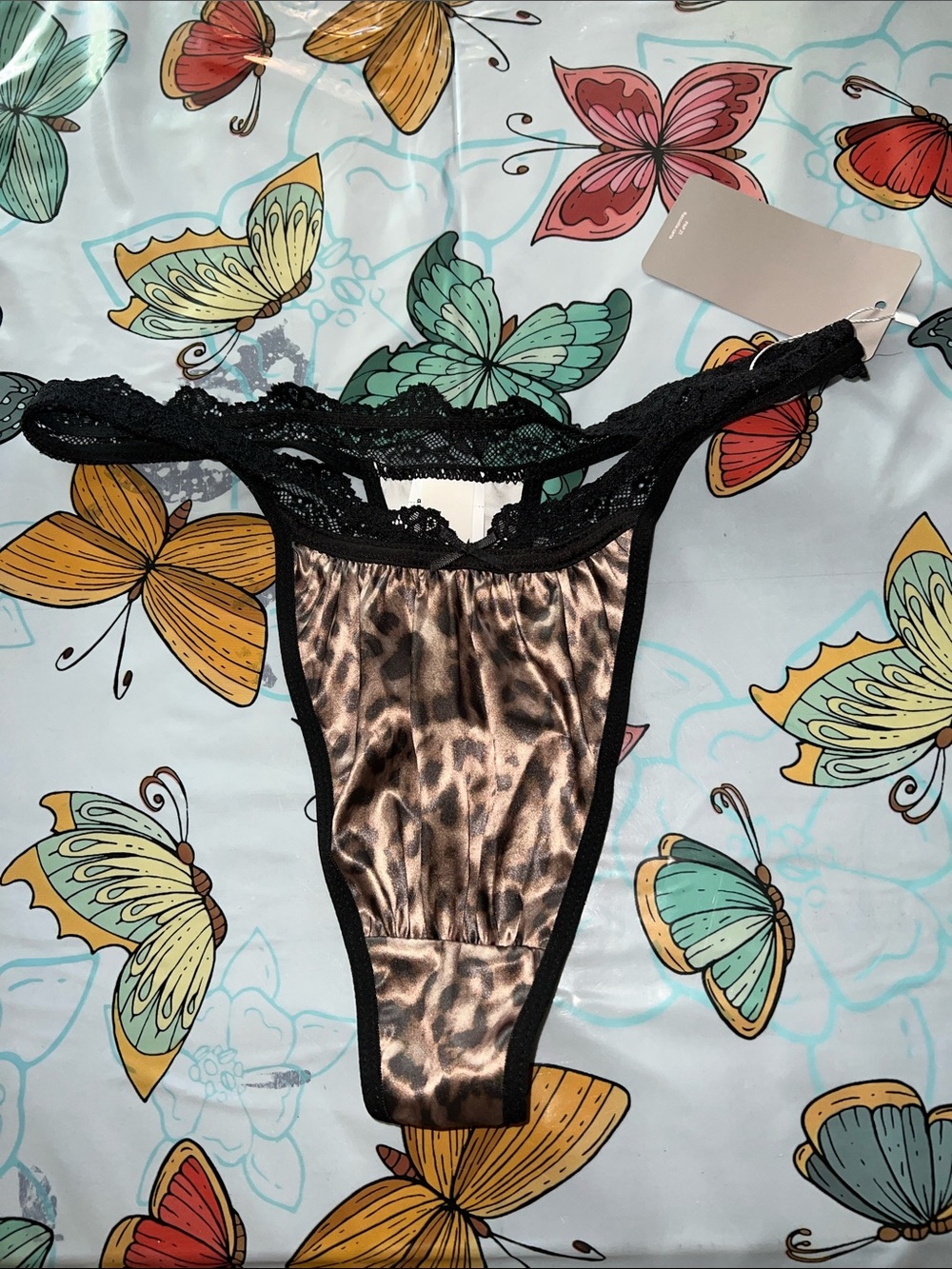 SHEIN Black Lace Trim Leopard-Print Satin Thong
